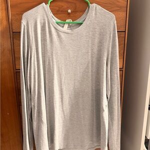 Lululemon Ahletica Light Gray Long Sleeve Tee